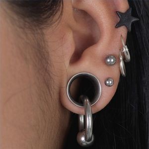 Ear Tunnels and Ear Gauges